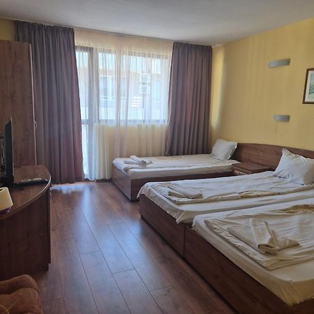 Vladimirov Guest House Primorsko Eksteriør bilde